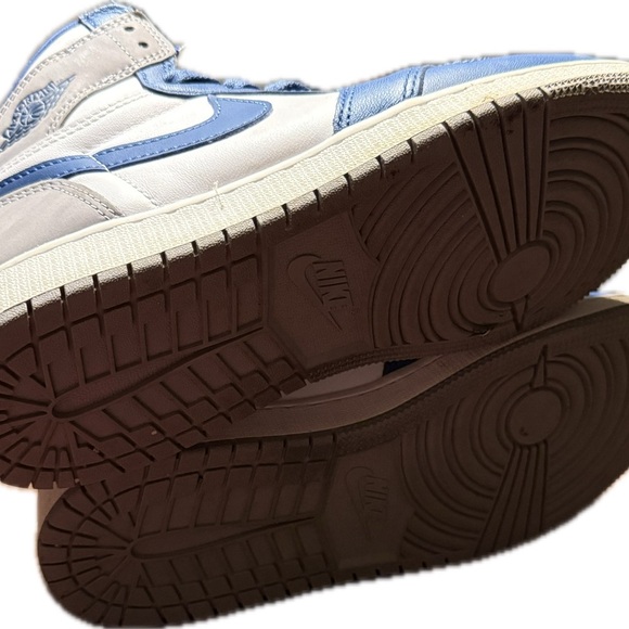 Jordan Retro 1s Nike Air Kids Shoes - Blue and White - Picture 5 of 5